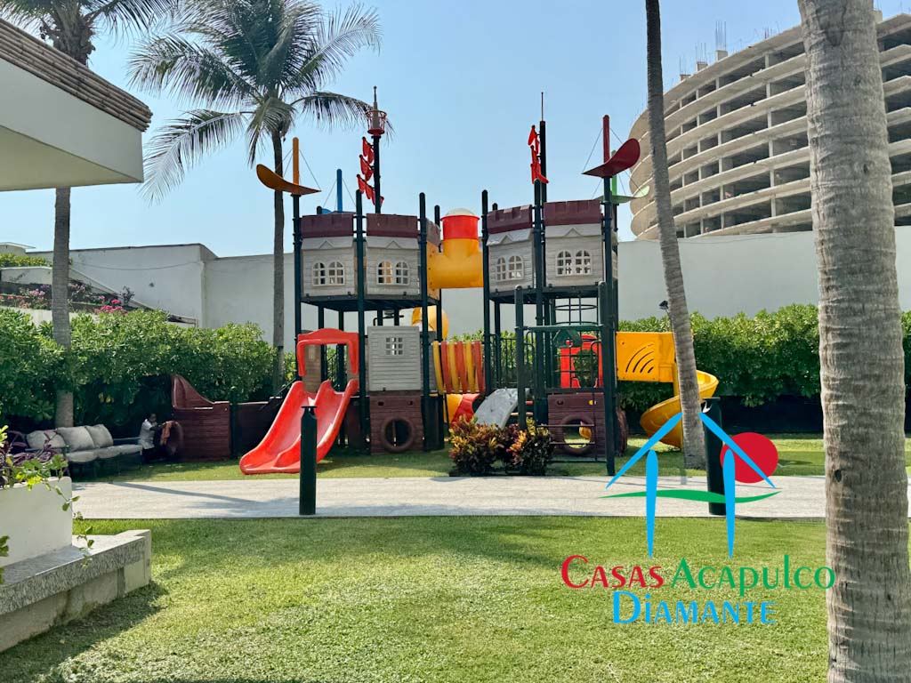 Bayam Residences - Juegos infantiles 3